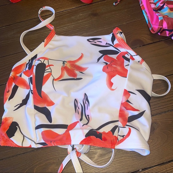 Aerie swim suits 4 pieces total - Picture 4 of 7
